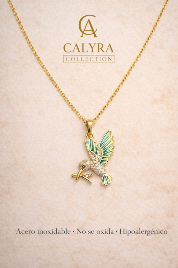 ✨ Collar “Golden Humming-bird Luxe” by Calyra ✨